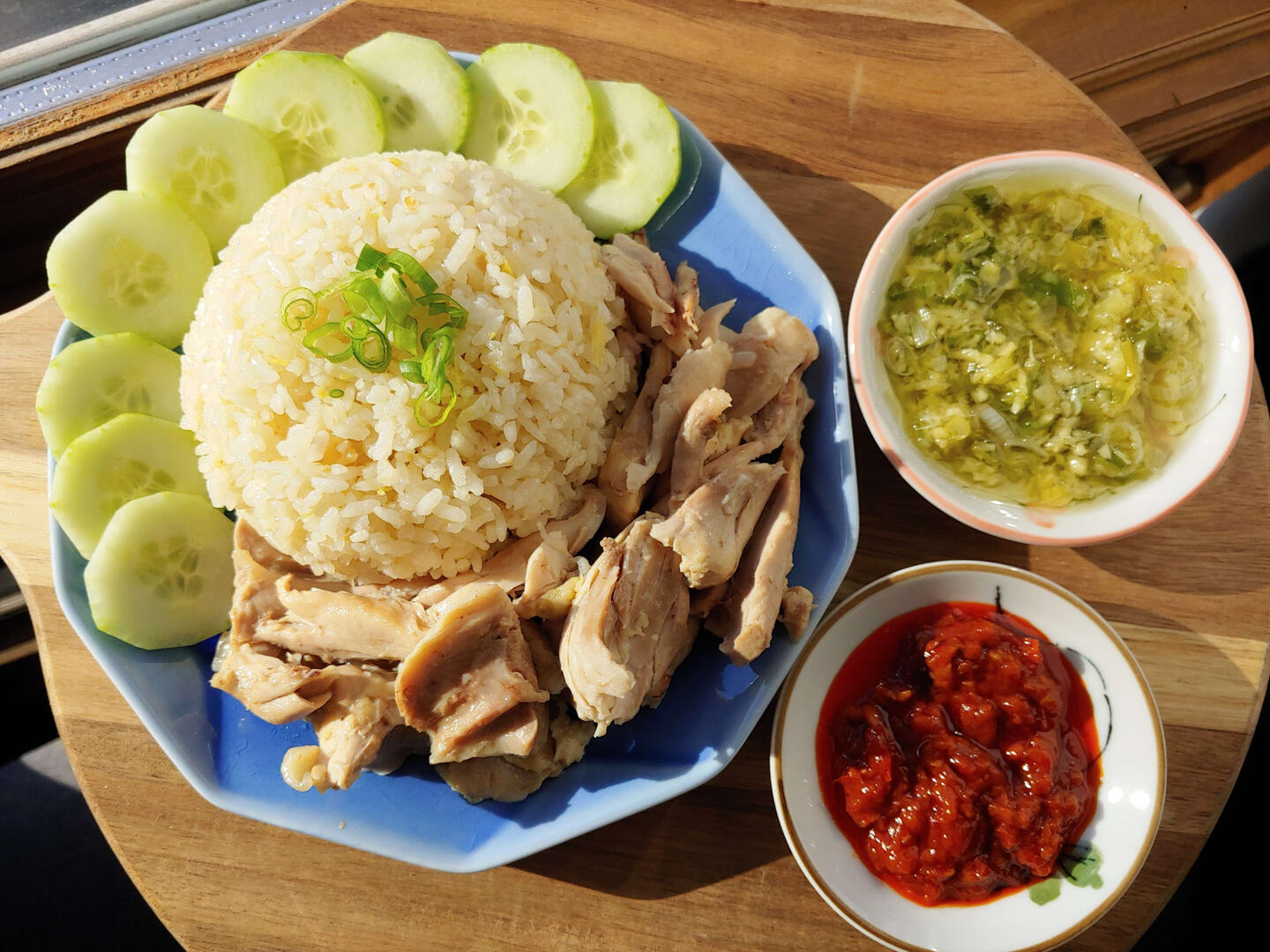 HAINANESE CHICKEN RICE